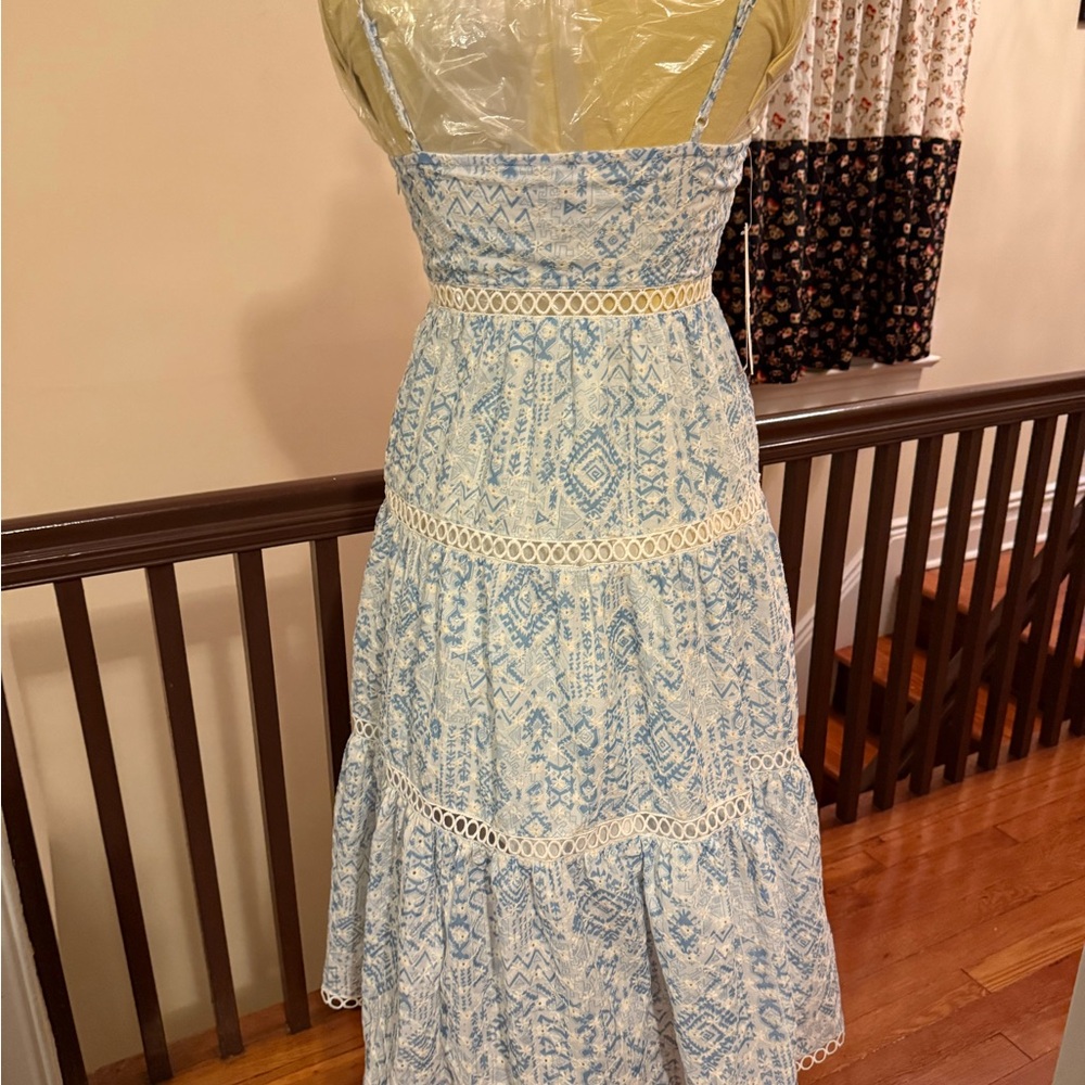 Aqua 100% Bloomingdale’s exclusive Elegant Blue and White Eyelet Dress - Picture 4 of 13